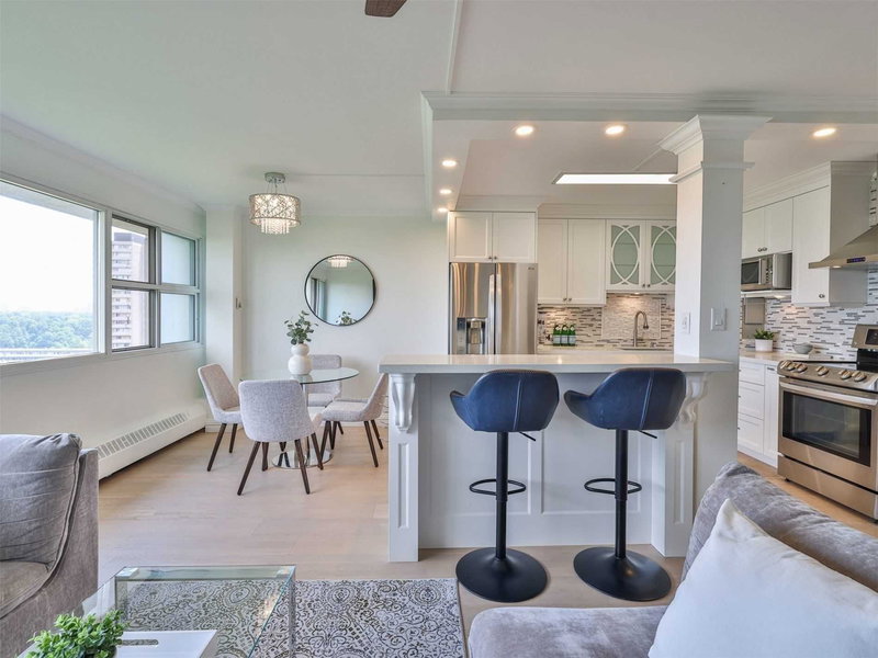 1101 - 725 Don Mills Rd, Toronto, M3C1S6 | Image 2