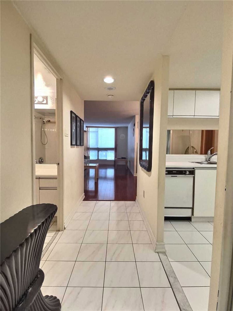 205 - 5 Kenneth Ave, Toronto, M2N6M7 | Image 2