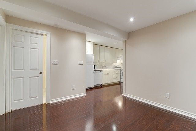 Lower - 83 Madison Ave, Toronto, M5R2S3 | Image 2