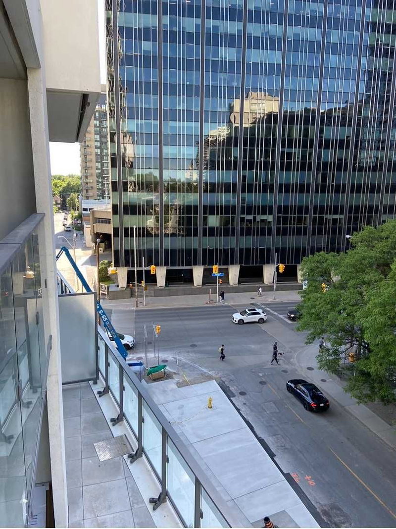 711 - 5 Soudan Ave, Toronto, M4S 0B1 | Image 2