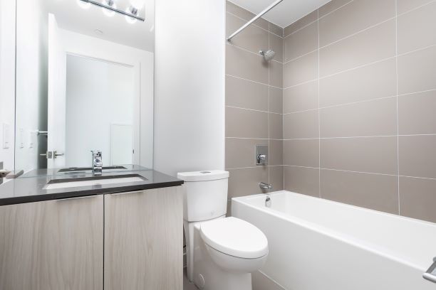 1009 - 609 Avenue Rd, Toronto, M4V 0B1 | Image 2