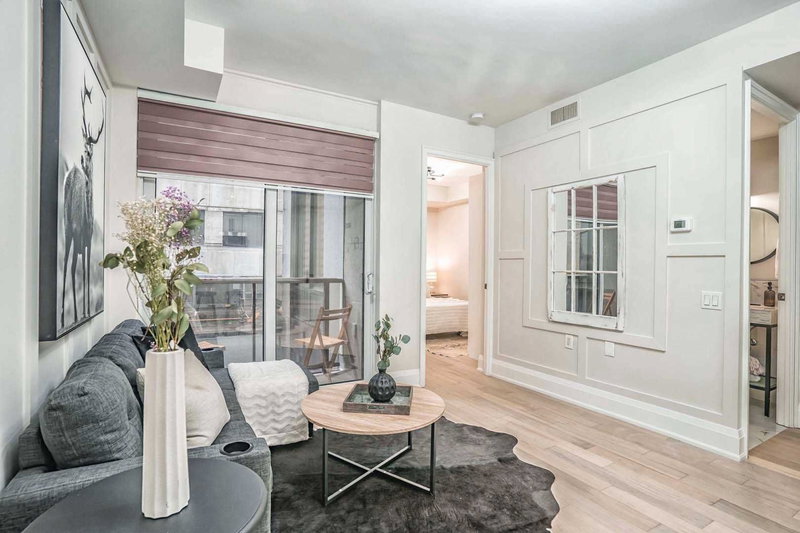 401 - 85 Bloor St E, Toronto, M4W3Y1 | Image 3