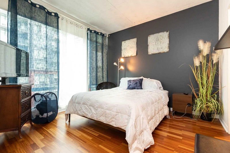 Room1