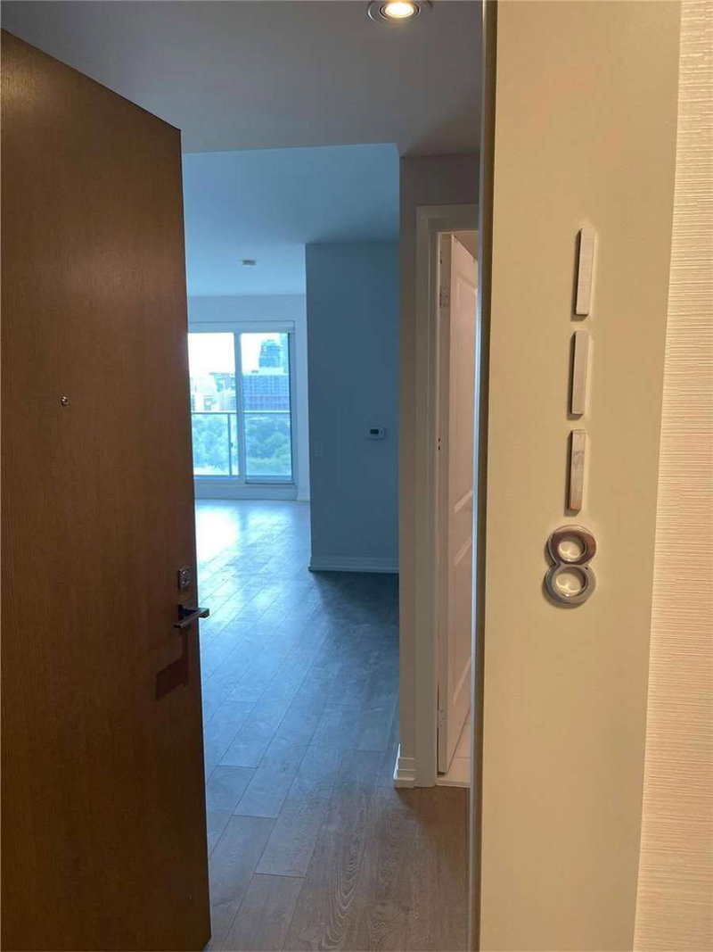 Room1