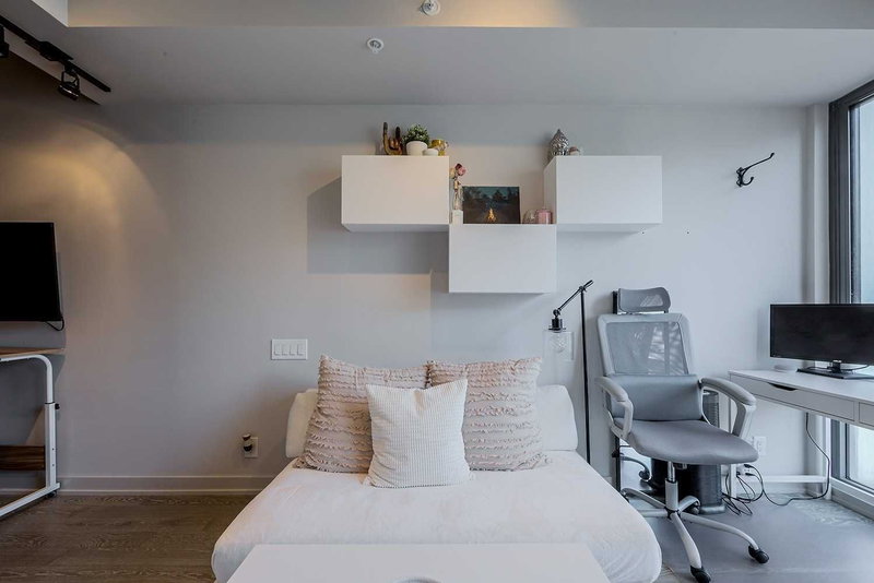 804 - 39 Brant St, Toronto, M5V 0M8 | Image 3