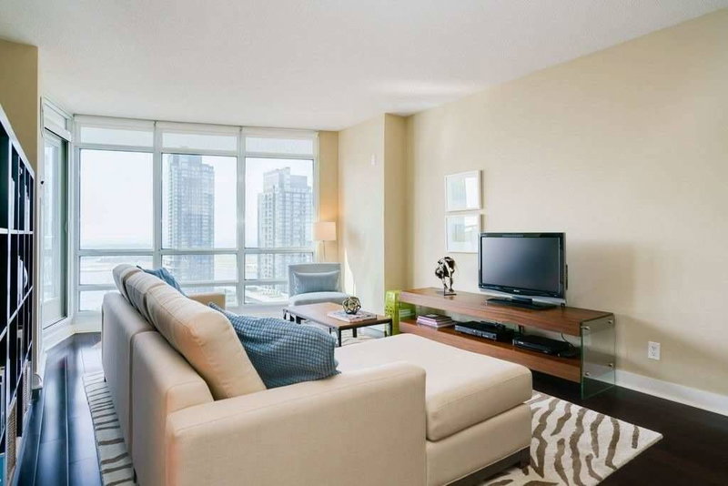 3602 - 397 Front St W, Toronto, M5V3S1 | Image 2