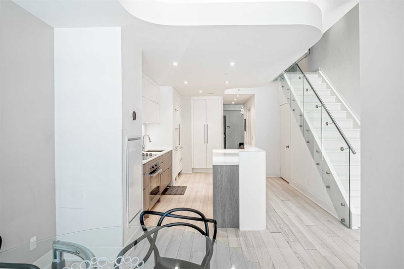 Th14 - 30 Nelson St, Toronto, M5V0H5 | Image 2