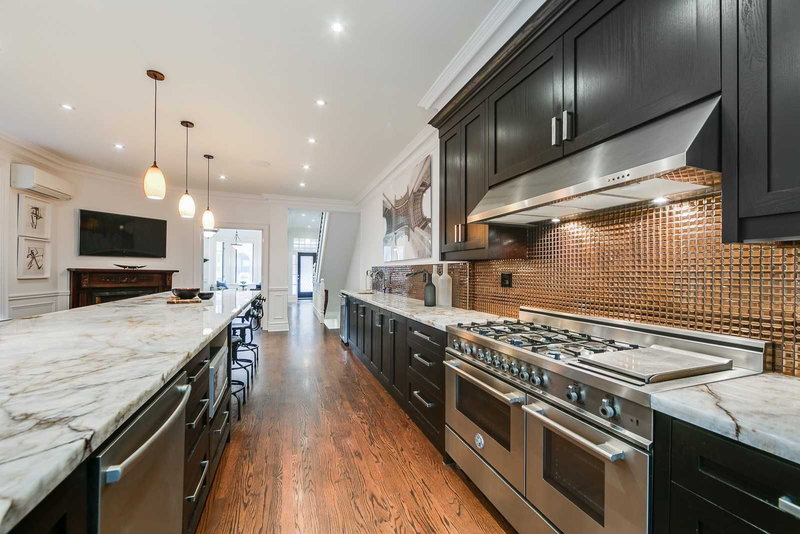 40 Bernard Ave, Toronto, M5R1R2 | Image 3