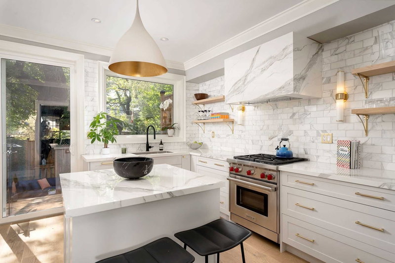 131 Alcorn Ave, Toronto, M4V1E5 | Image 2