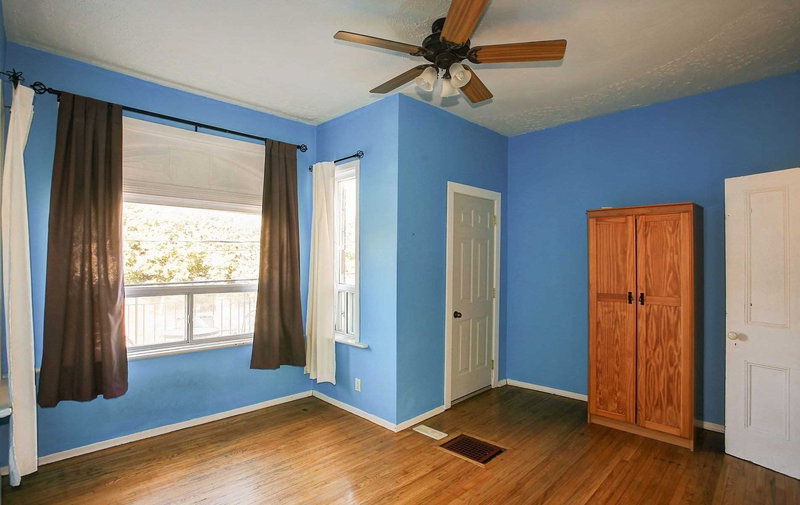 477 Ossington Ave, Toronto, M6G 3T3 | Image 3