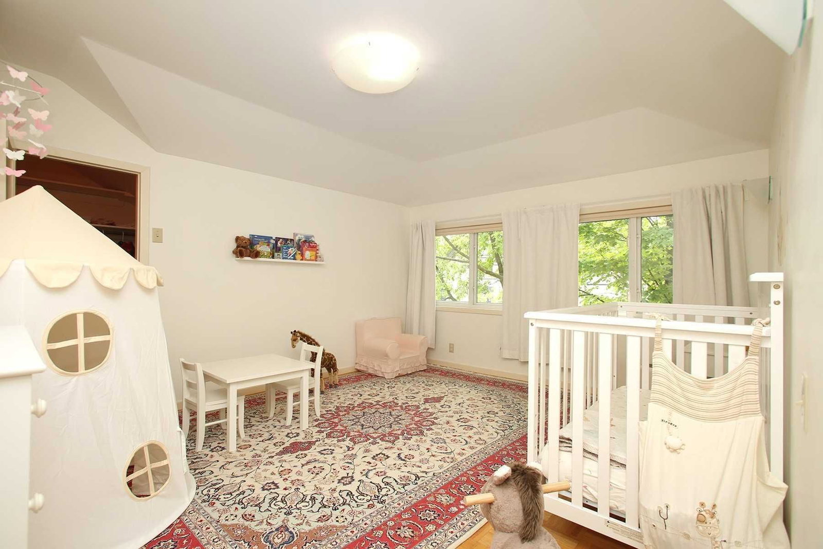 Listing Image 7