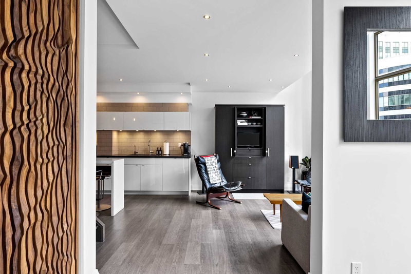 711/712 - 36 Blue Jays Way, Toronto, M5V3T3 | Image 2