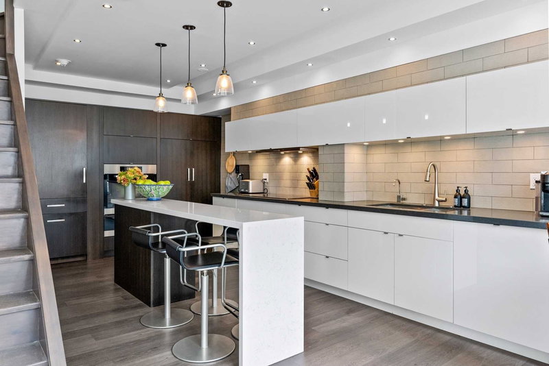 711/712 - 36 Blue Jays Way, Toronto, M5V3T3 | Image 3