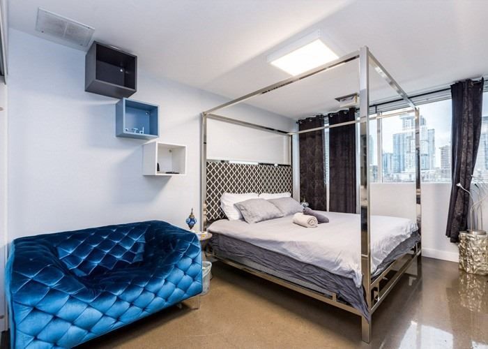 405 Dundas St W, Toronto, M5T1G6 | Image 2