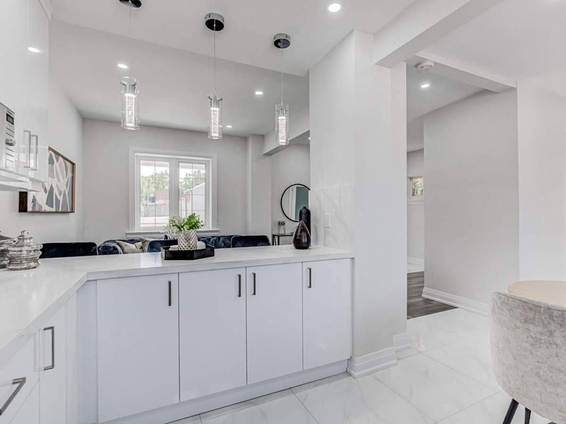 70 Clovelly Ave, Toronto, M6C1Y3 | Image 2