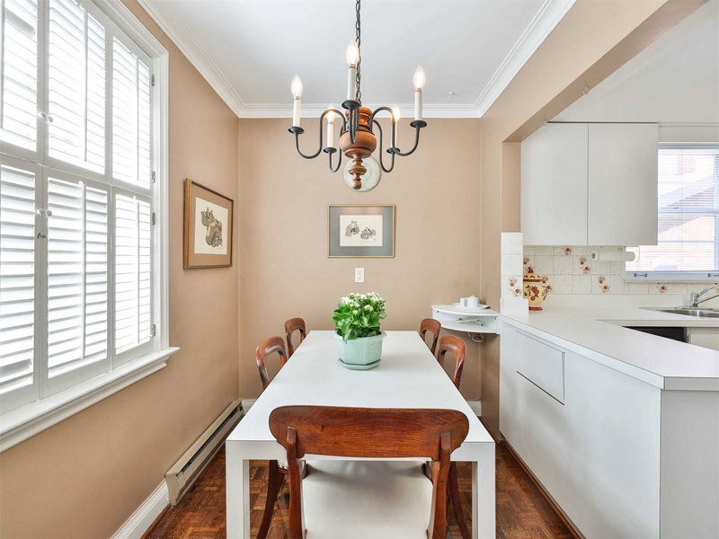 615 Briar Hill Ave, Toronto, M5N1N4 | Image 2