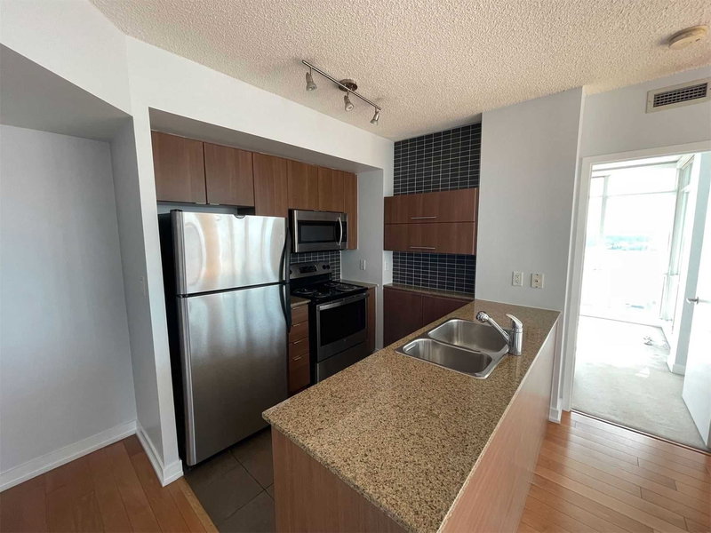 2615 - 11 Brunel Crt, Toronto, M5V3Y3 | Image 2