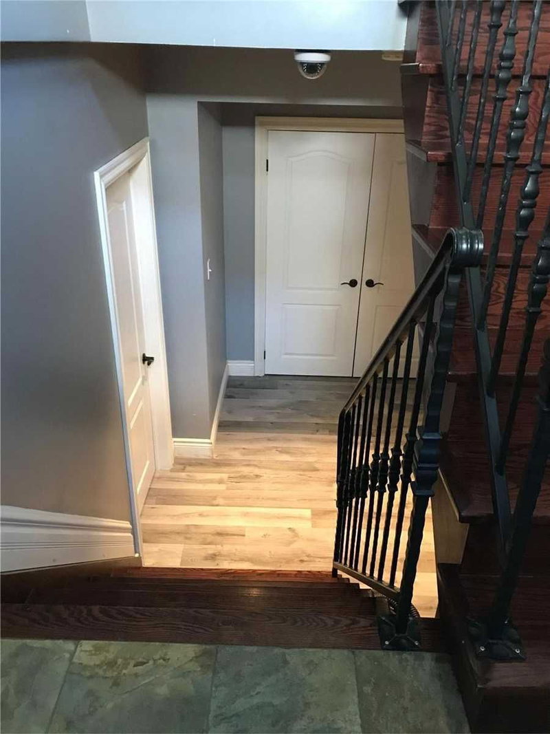 214 Clanton Park Rd, Toronto, M3H2G1 | Image 2