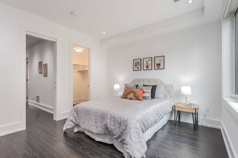 5A Sylvan Ave, Toronto, M6H 0C4 | Image 3