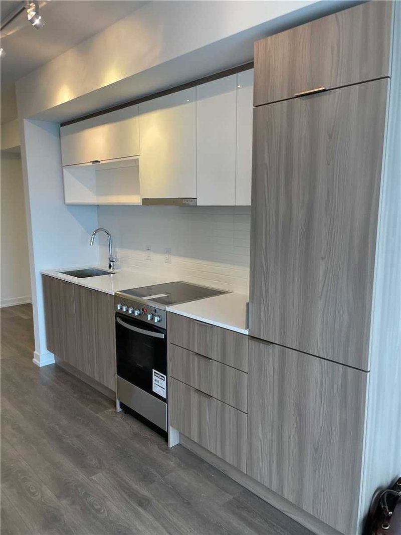 2806 - 159 Wellesley St E, Toronto, L5R3E7 | Image 3