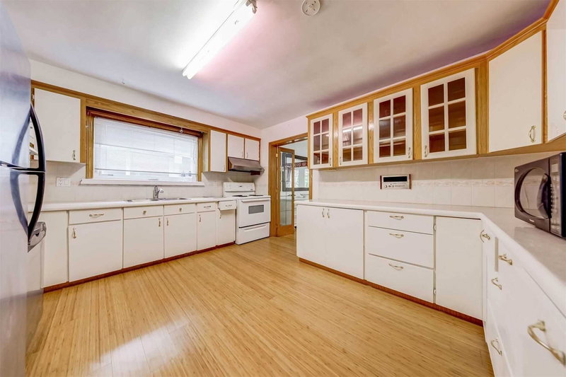 2977 Bayview Ave, Toronto, M2K1E9 | Image 2