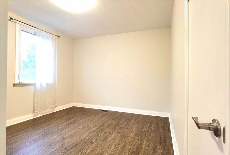 316 Willowdale Ave, Toronto, M2N4Z9 | Image 2