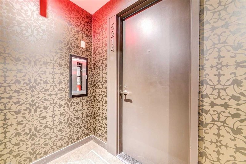 5214 - 197 Yonge St, Toronto, M5B1M4 | Image 2