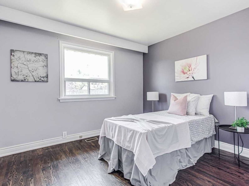107 Sweeney Dr, Toronto, M4A1T8 | Image 3