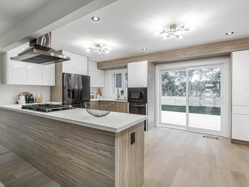 169 Charlton Blvd, Toronto, M2R2J2 | Image 3