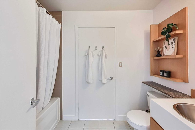 511 - 9 Spadina Ave, Toronto, M5V3V5 | Image 2