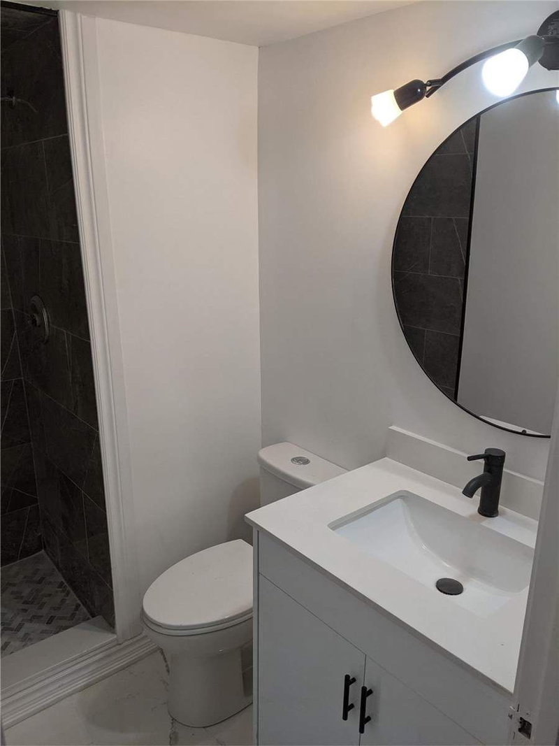 707 - 717 Bay St, Toronto, M5G2J9 | Image 2
