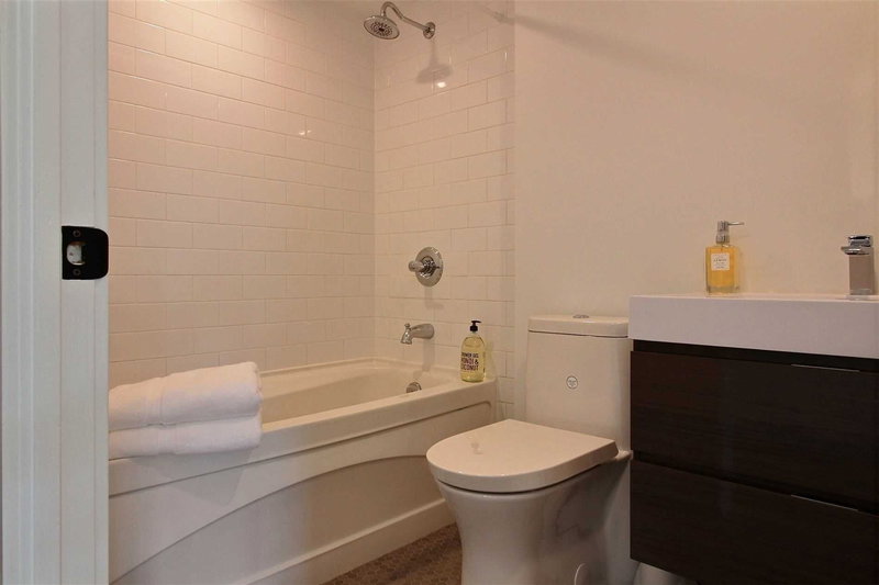 216 - 33 Lombard St, Toronto, M5C1L9 | Image 2