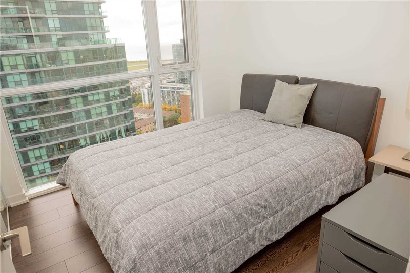 2810 - 20 Bruyeres Mews, Toronto, M5V0G8 | Image 3