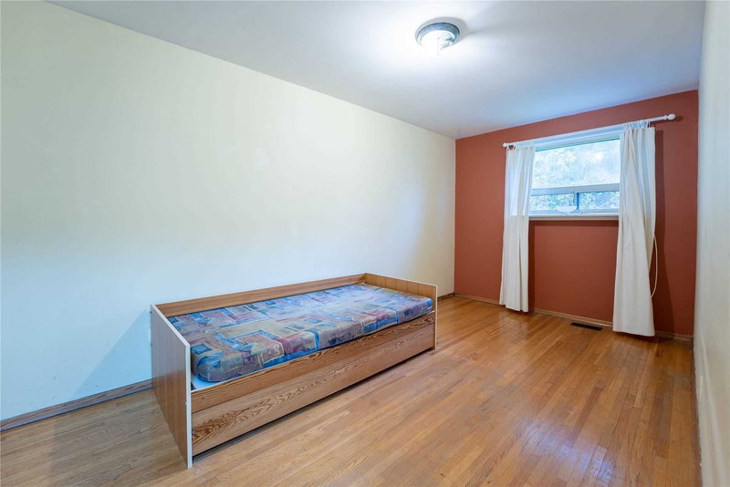 7 Ennismore Pl, Toronto, M2J 1Z9 | Image 3