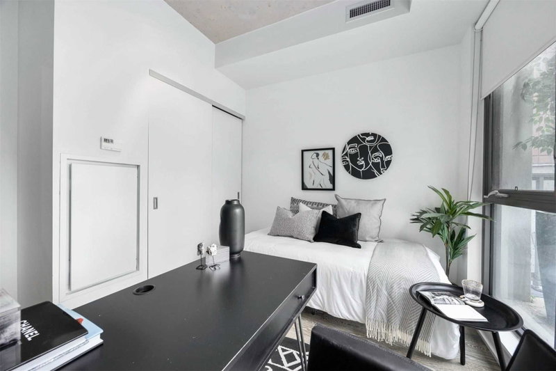 Room1