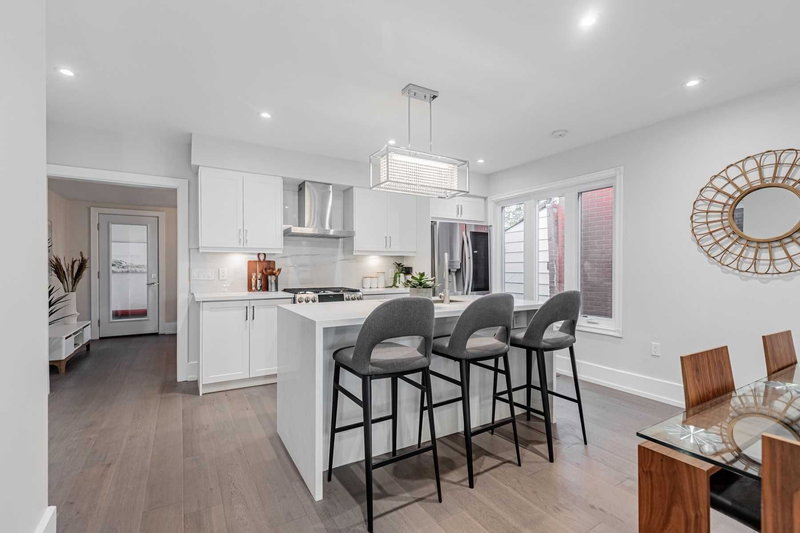 209 Robina Ave, Toronto, M6C3Y9 | Image 2