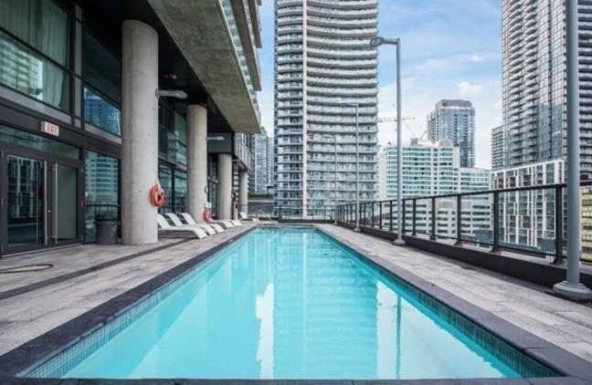 3710 - 290 Adelaide St W, Toronto, M5V1P6 | Image 3