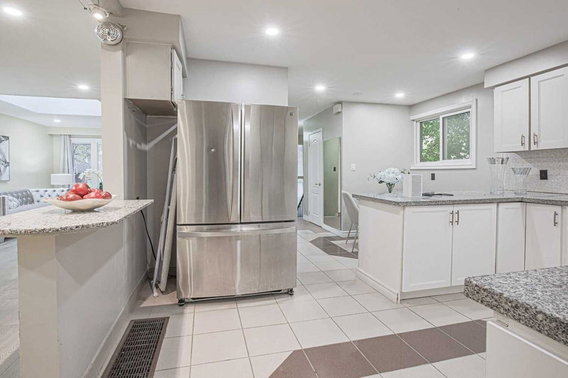 Main - 19 Clancy Dr, Toronto, M2J2V7 | Image 2