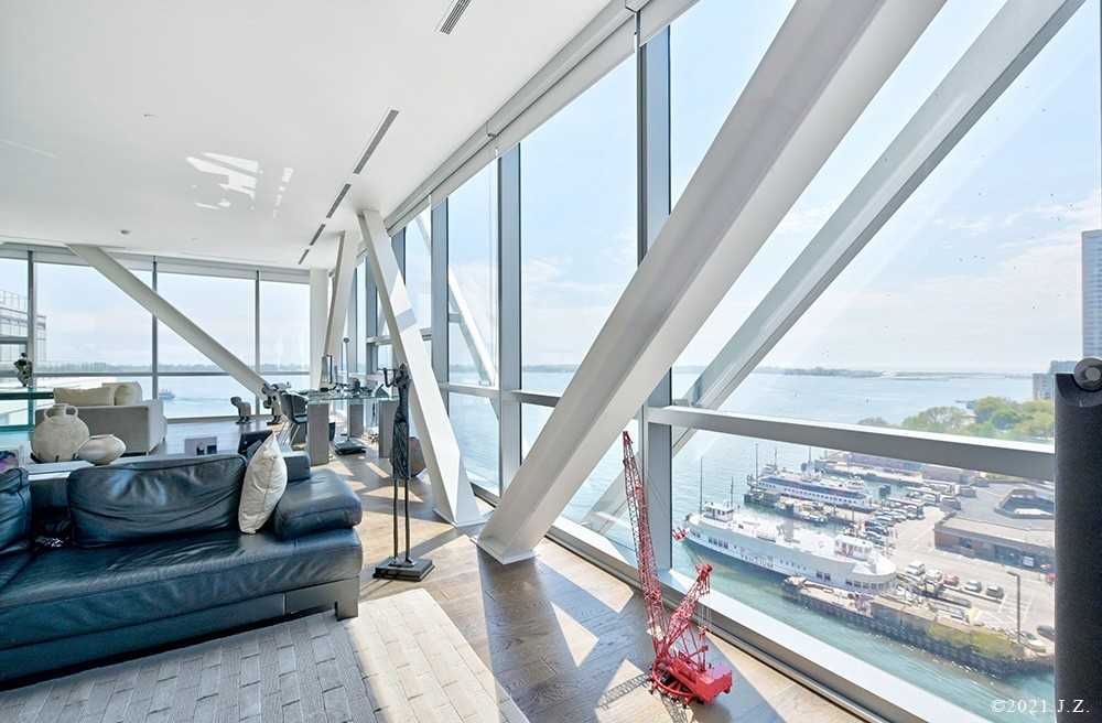 Condo sold at 1201-29 Queens Quay, Toronto, Waterfront Communities C1, M5E0A4 - MLS: C5424429