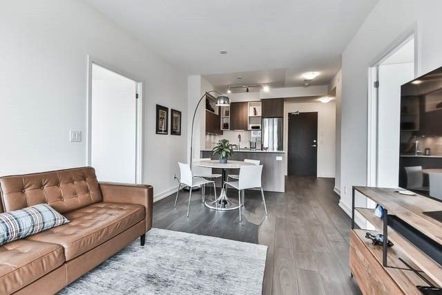 808 - 200 Sackville St, Toronto, M5A3H1 | Image 3