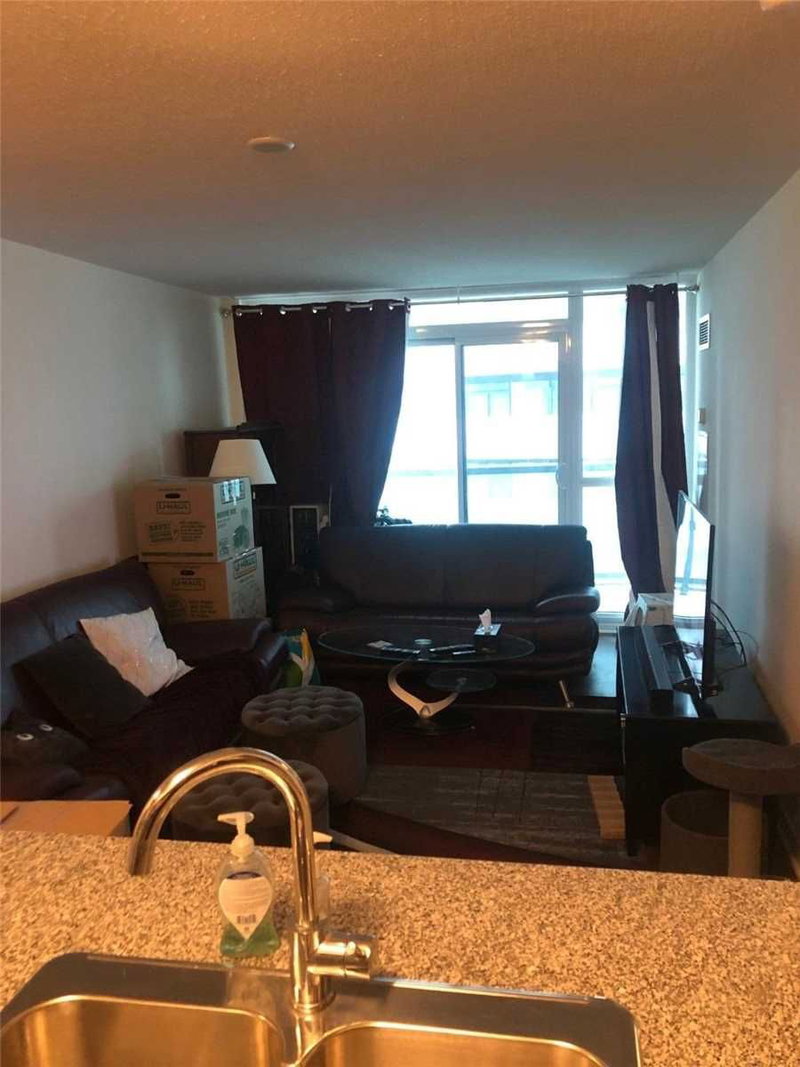 1007 - 19 Grand Trunk Cres, Toronto, M5J3A3 | Image 3