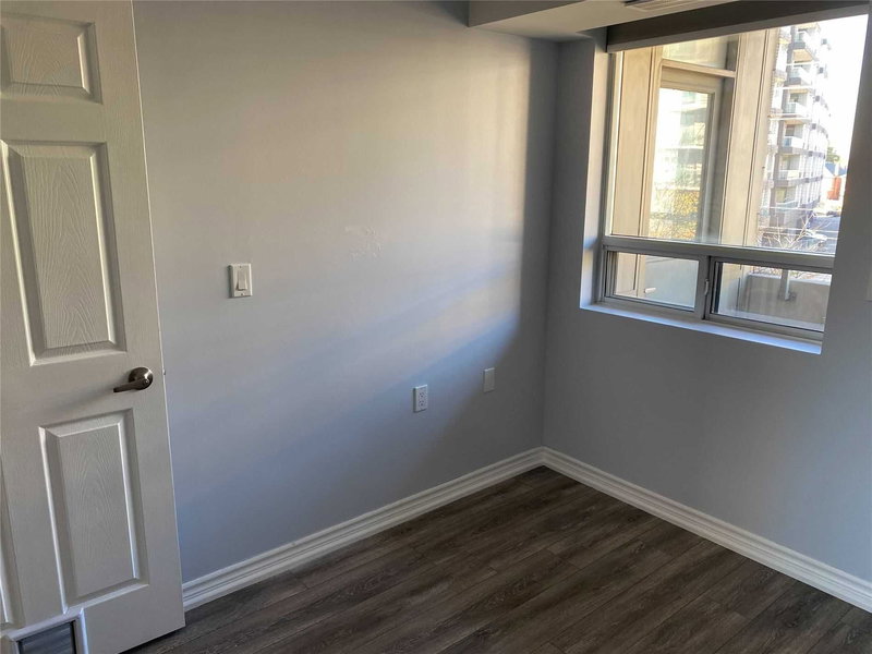309 - 555 Wilson Heights Blvd, Toronto, M3H6B5 | Image 2