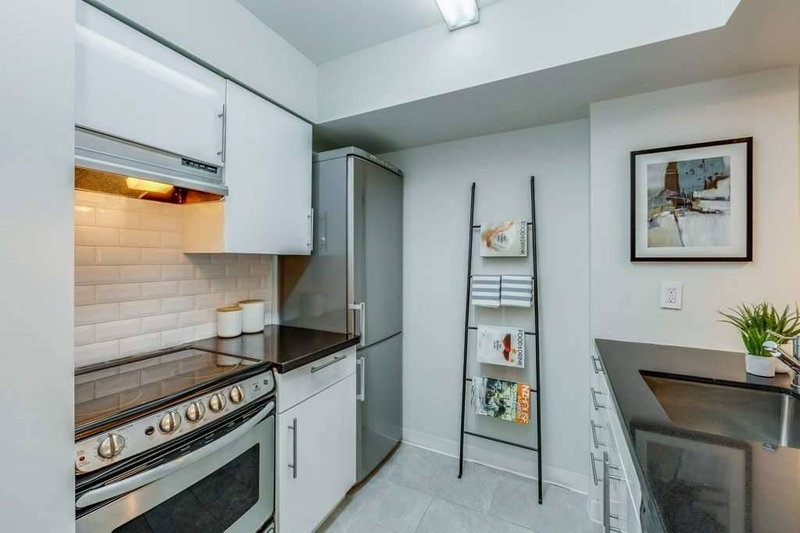 272 - 3 Everson Dr, Toronto, M2N 7C2 | Image 3