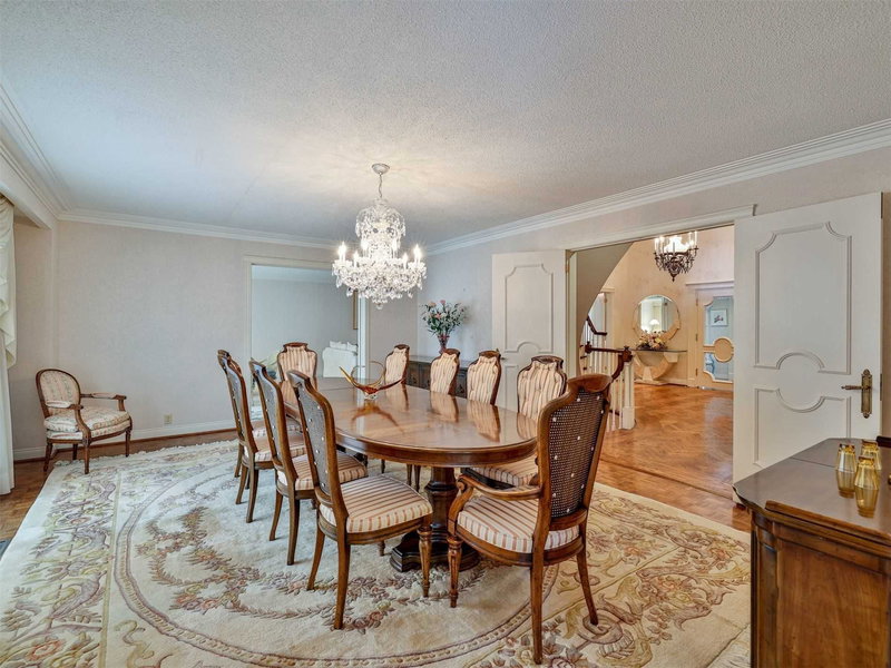 7 Shady Oaks Cres, Toronto, M3C2L4 | Image 3