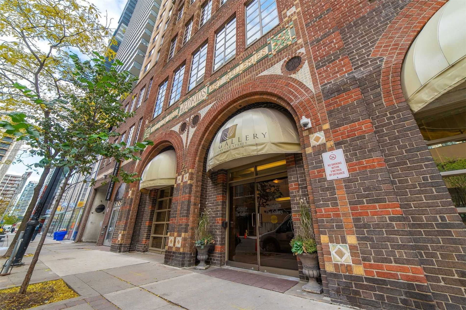 Condo sold at 801-25 Grenville Street, Toronto, Bay Street Corridor, M4Y2X5 - MLS: C5433901