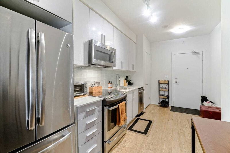 311 - 20 Bruyeres Mews, Toronto, M5V0G8 | Image 2