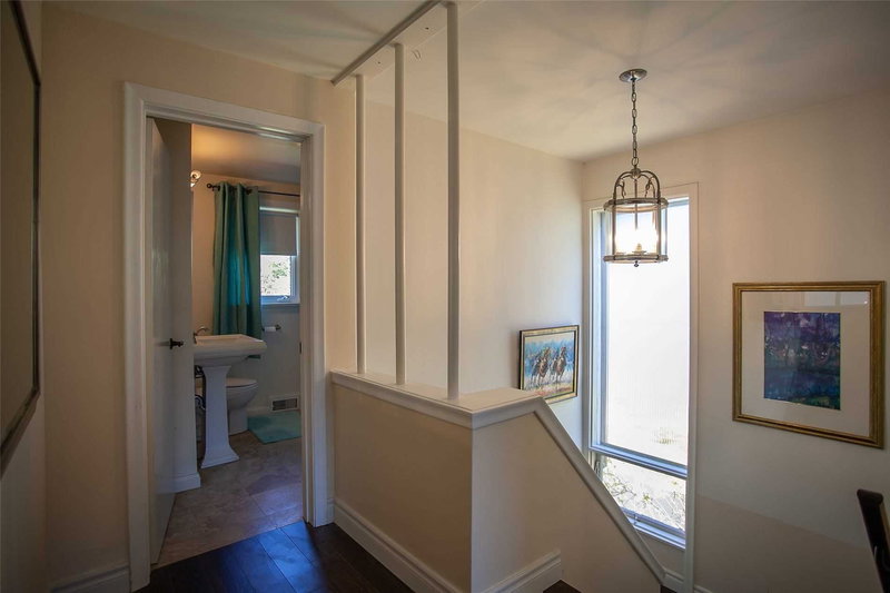 190 Northwood Dr, Toronto, M2M2K4 | Image 3