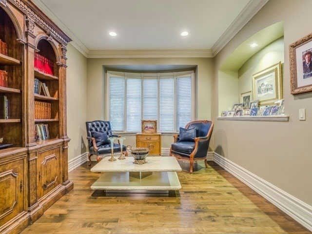 72 Owen Blvd, Toronto, M2P1G3 | Image 3