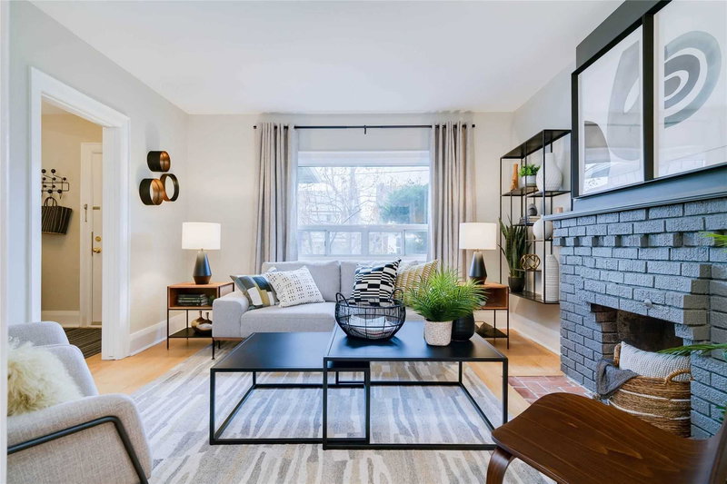 1977 Dufferin St, Toronto, M6E3P9 | Image 2