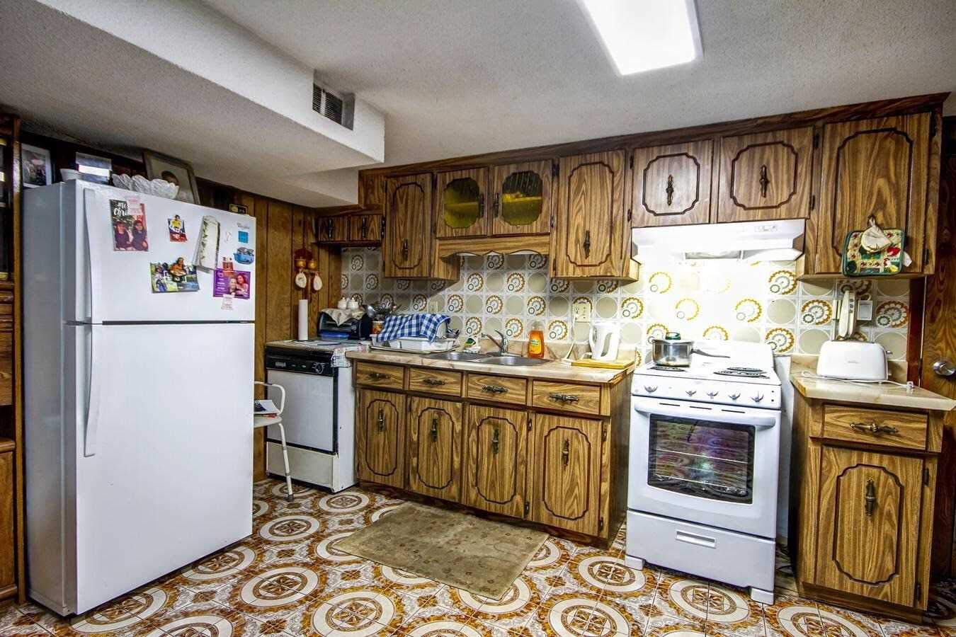 Listing Image 20